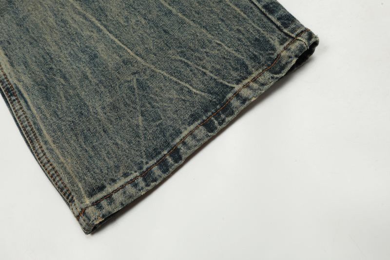 Vintage American men's retro washed distressed loose flared jeans Size US 32 / EU 48 - 6 Thumbnail