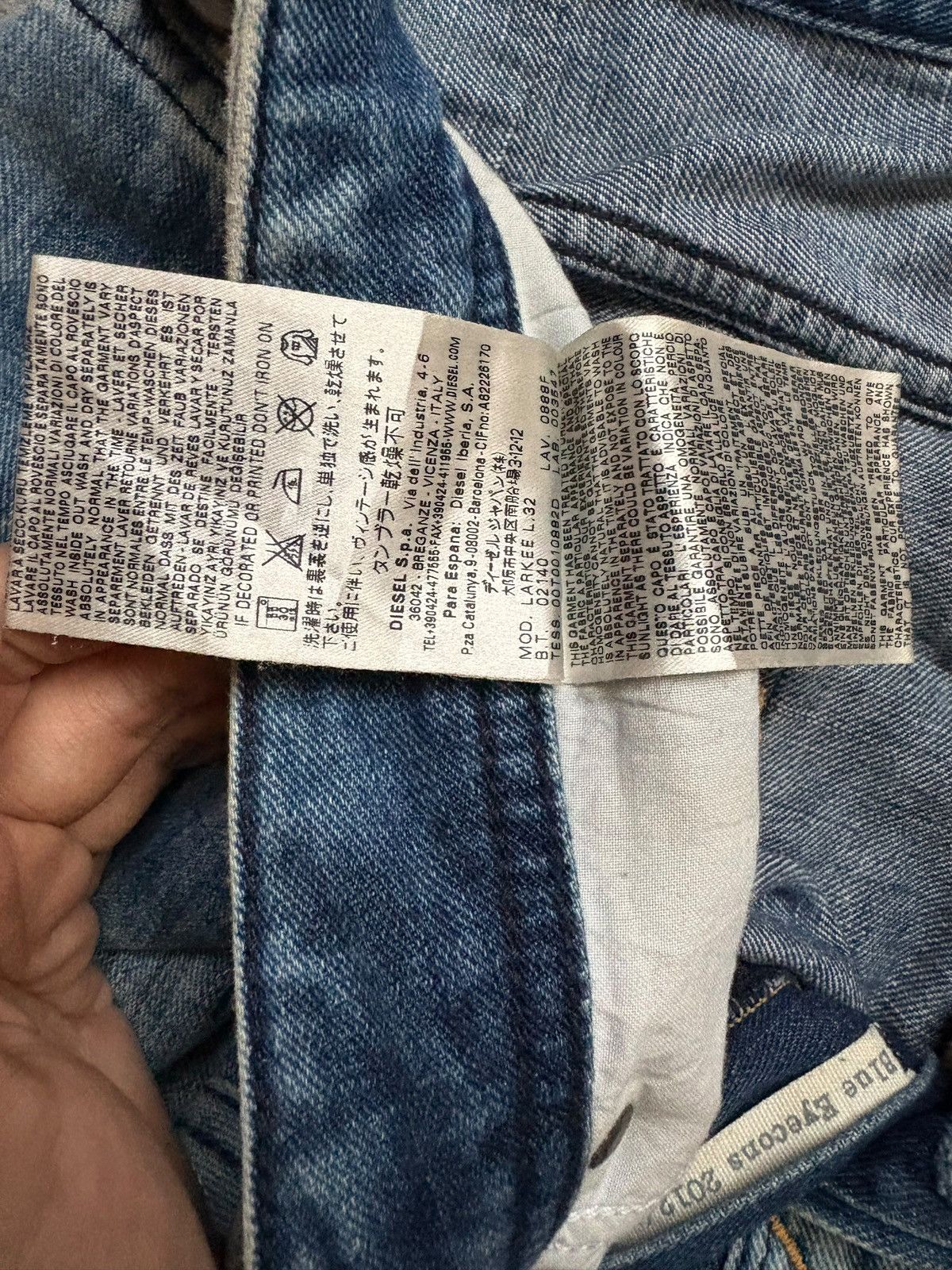 Diesel Vintage Diesel Mud Wash Distressed Loose Baggy Jeans Size US 37 - 11 Thumbnail