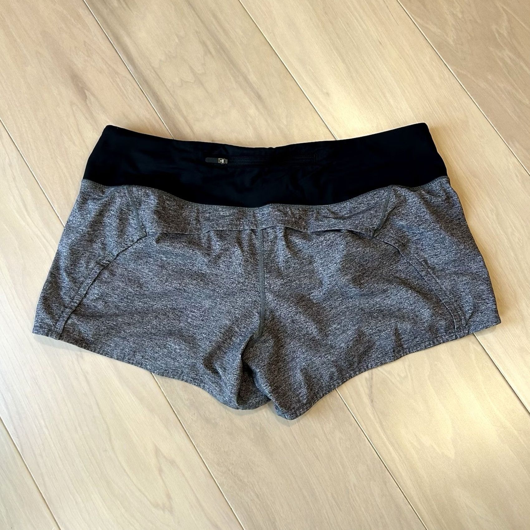 Lululemon Lululemon Run Times Short II Athletic Women 10 4 Inseam Gray Pockets Lightweight Lined Sport Cross Training Jogging Urban Size 32" / US 10 / IT 46 - 2 Thumbnail