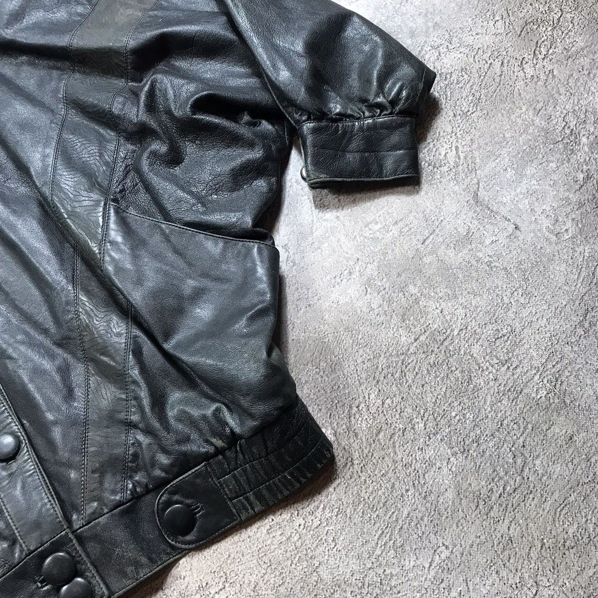 Genuine Leather Vintage 90s Black Leather Bomber Jacket Streetwear Y2K L Size US L / EU 52-54 / 3 - 5 Thumbnail