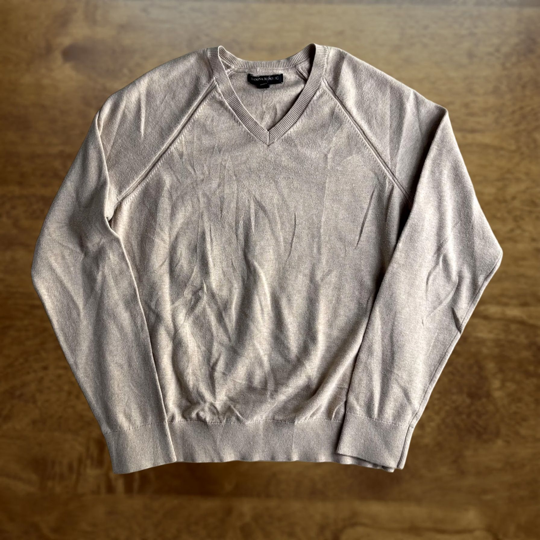 Banana Republic Banana Republic Sweater Mens Medium Beige V Neck Tight Knit Cotton Pullover Size US M / EU 48-50 / 2 - 1 Thumbnail