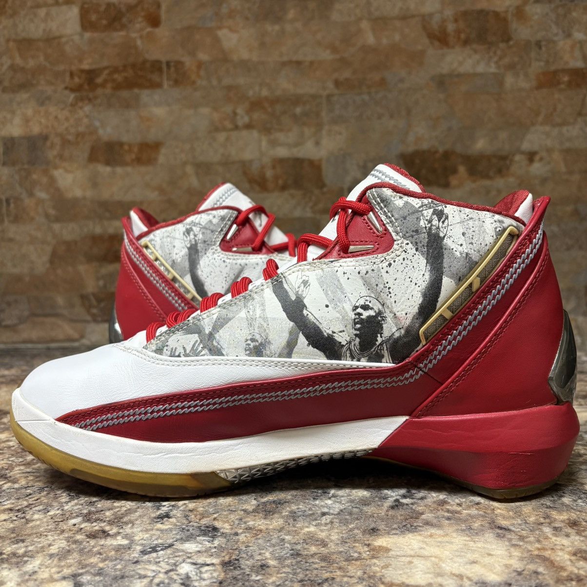 Jordan Brand Jordan 22 OG Omega 2007 Size 8 Size US 8 / EU 41 - 7 Thumbnail