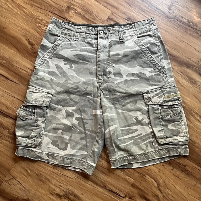 Vintage Crazy Vintage Y2K Skater Essential Camo Baggy Cargo Shorts