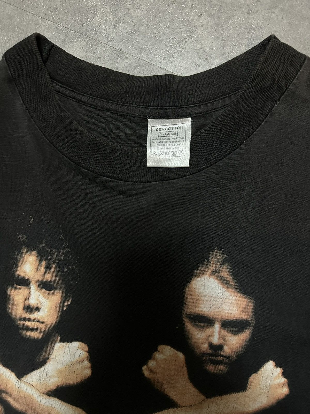 Metallica RARE VINTAGE 90s Metallica "Black Album" T-shirt Size US XL / EU 56 / 4 - 3 Thumbnail