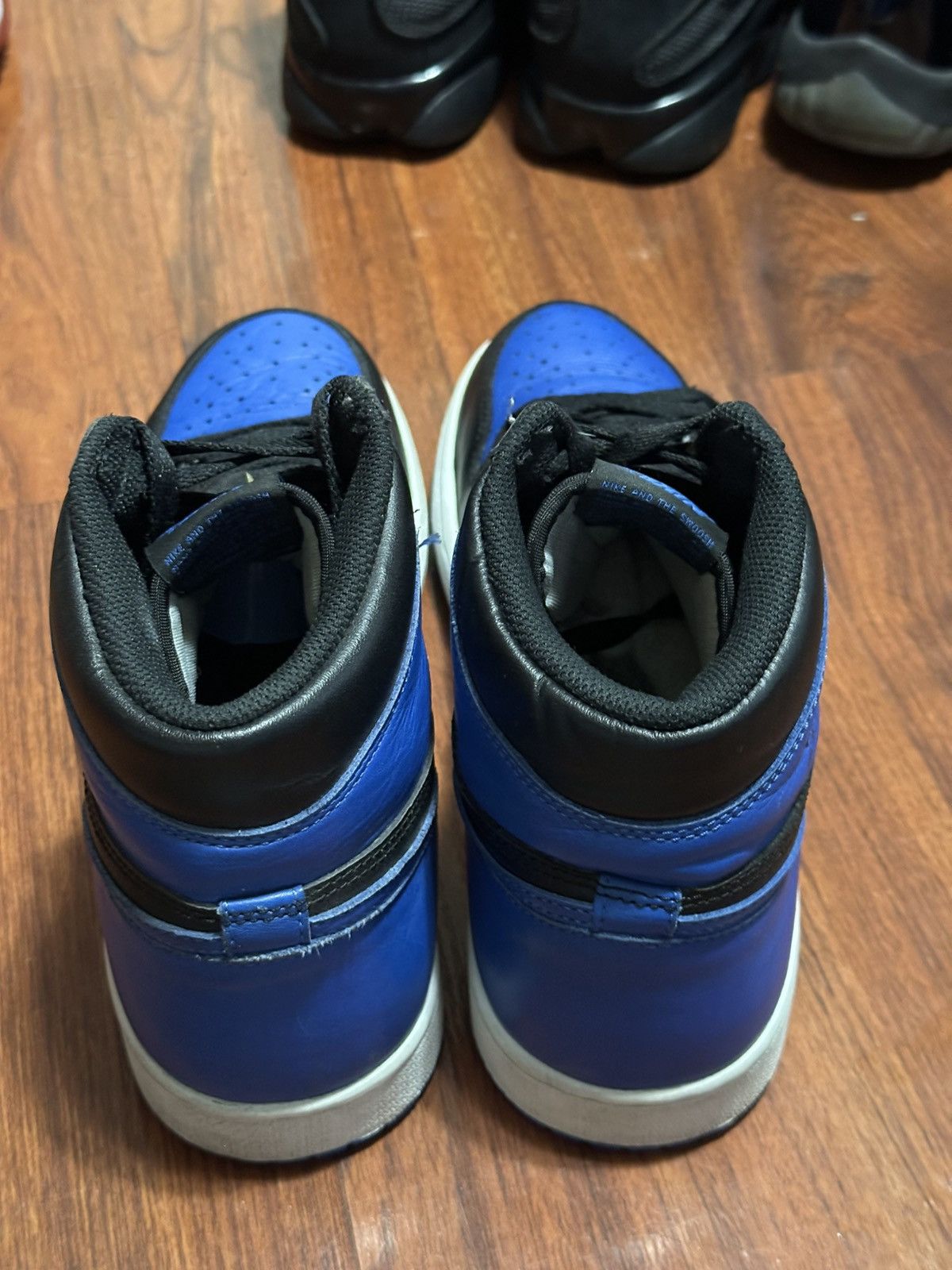 Jordan Brand 2017 Air Jordan 1 Retro High OG Size US 10.5 / EU 43-44 - 4 Thumbnail