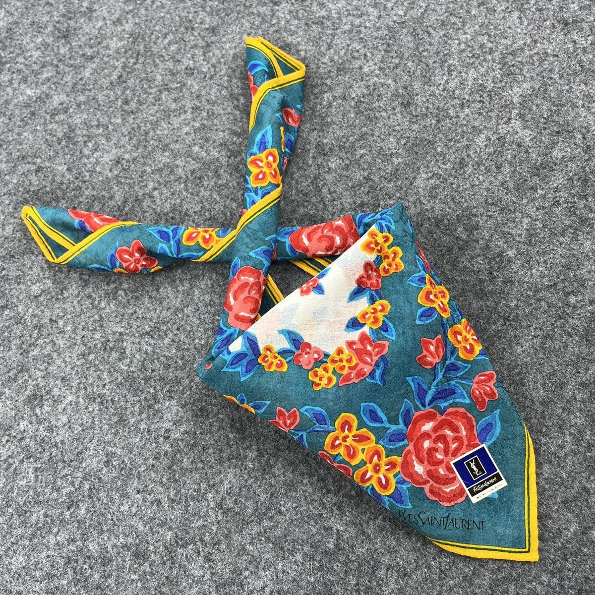 Vintage Yves Saint Laurent Handkerchief / Neckerchief B1218 Size ONE SIZE - 8 Thumbnail