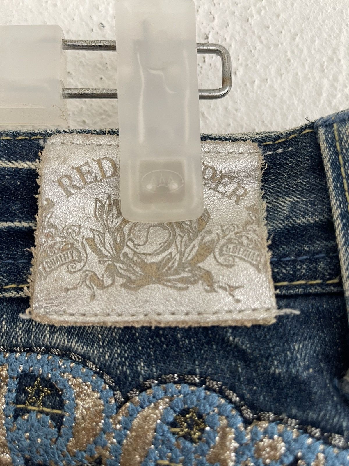 Japanese Brand Red Pepper Peace Embroidered Jeans Size 32" / US 10 / IT 46 - 8 Thumbnail