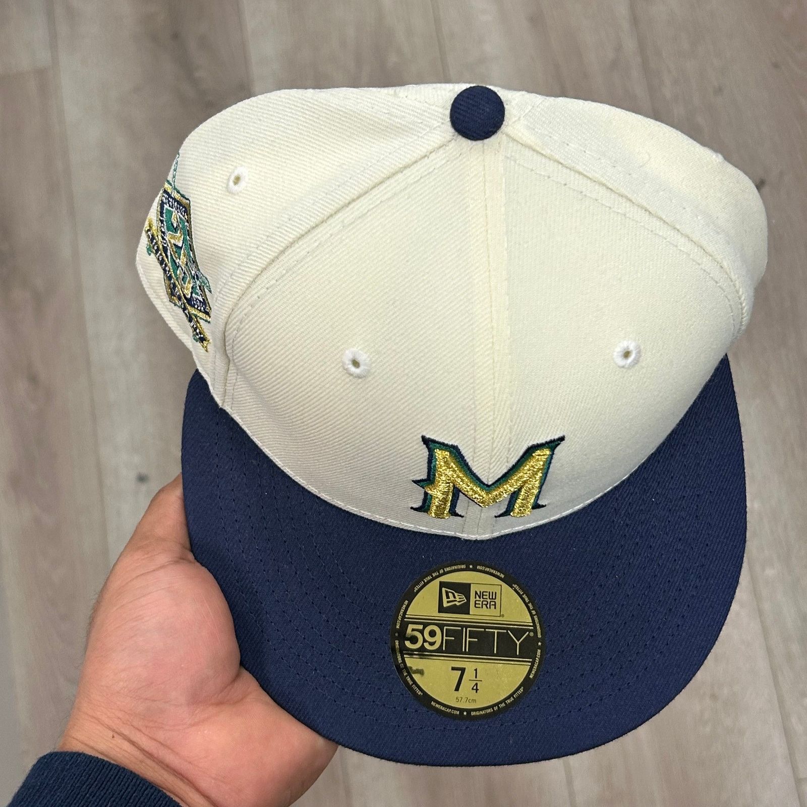 New Era New Era hat Milwaukee Brewers 25th anniversary Cap 7 1/4 Size ONE SIZE - 3 Thumbnail