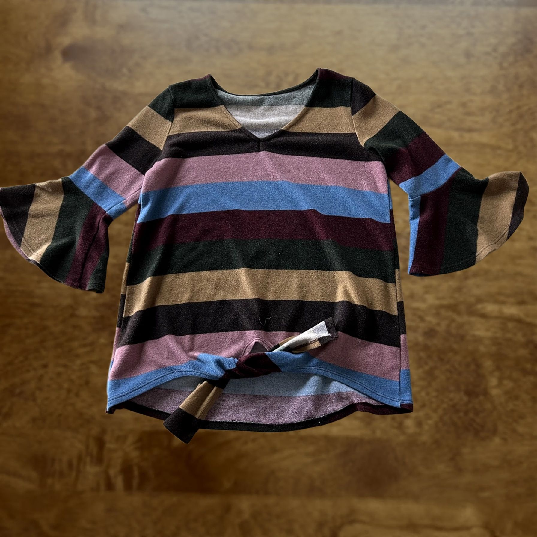 Bell Y2K Bell Sleeve V Neck Tie Shirt Womens Small Multicolor Stripe 3/4 Hem Top Shirt Womens XS? Size S / US 4 / IT 40 - 1 Thumbnail