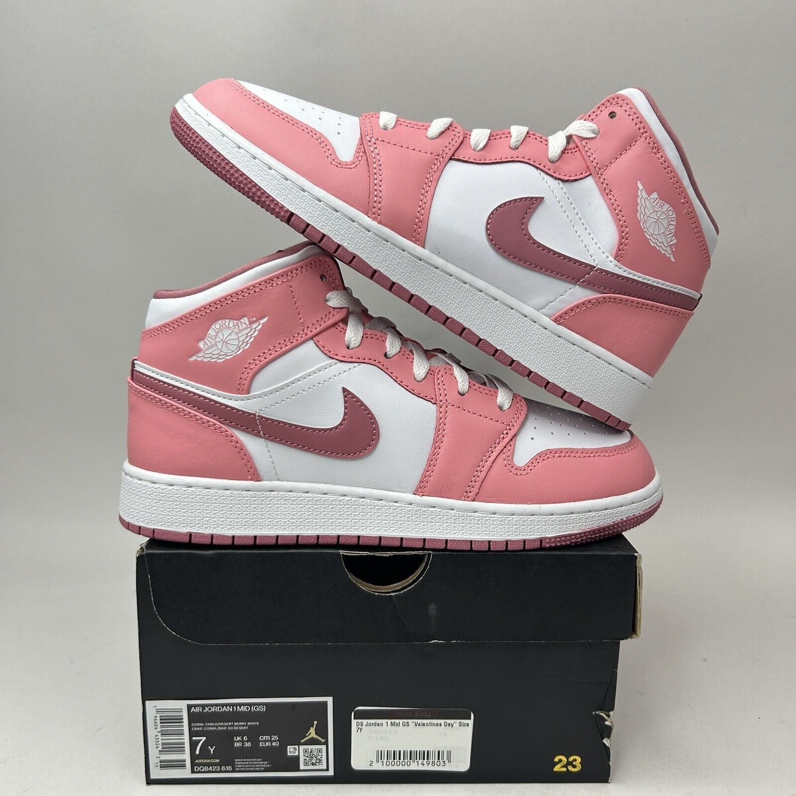 Nike Nike Air Jordan 1 Retro Mid GS “Valentines Day/Coral Pink” Size US 8.5 / IT 38.5 - 1 Thumbnail