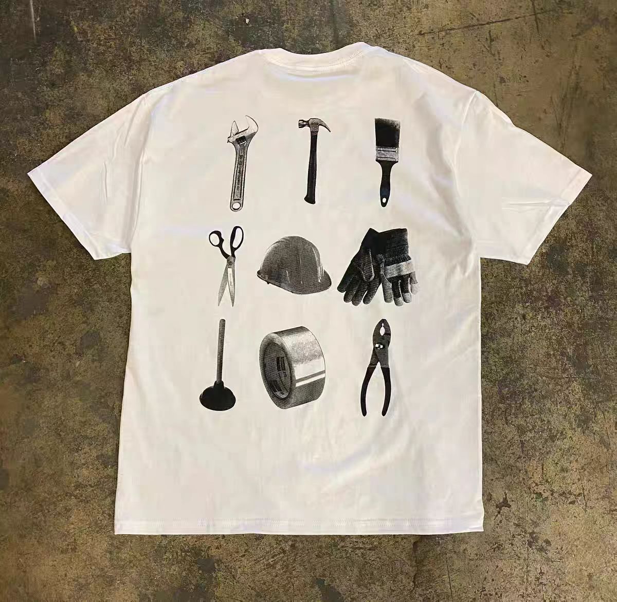 Vintage Retro repair tools print washed t-shirt Size US M / EU 48-50 / 2 - 1 Thumbnail