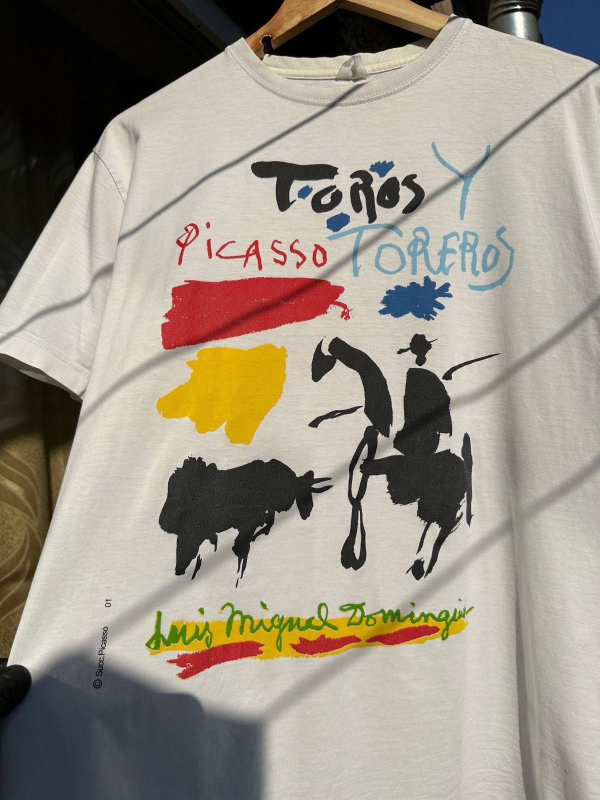 Vintage Vintage Pablo Picasso Toros Y Toreros Art White T-Shirt Size US L / EU 52-54 / 3 - 5 Thumbnail