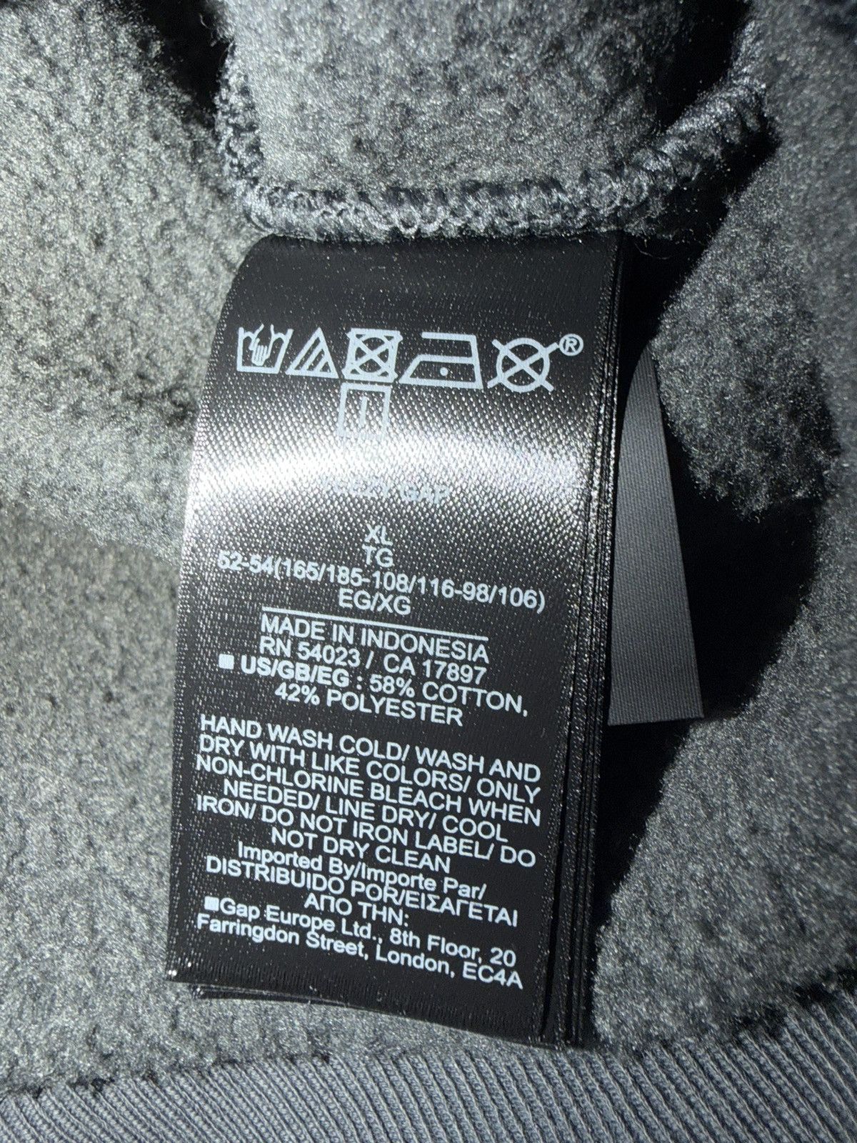 Balenciaga × Gap × Yeezy YEEZY GAP EBB 03 HIGH NECK IN BLACK SIZE MEDIUM (BRAND NEW) Size US M / EU 48-50 / 2 - 4 Thumbnail