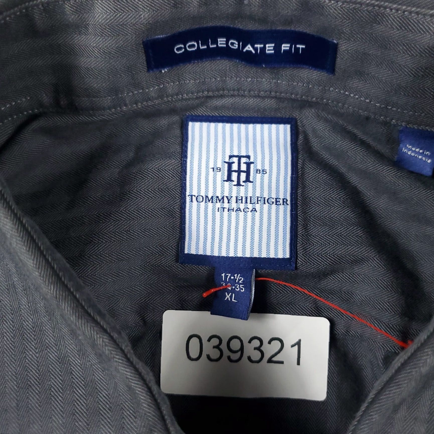 Tommy Hilfiger Tommy Hilfiger Shirt Mens XL Gray Striped Button-Up Long Sleeve Casual Business Formal Party/Cocktail Workwear Size US XL / EU 56 / 4 - 7 Thumbnail