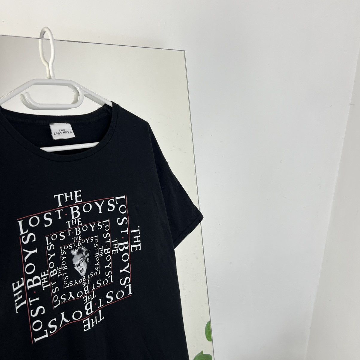 Vintage Vintage The Lost Boys Movie T-Shirt Size US XXL / EU 58 / 5 - 2 Thumbnail