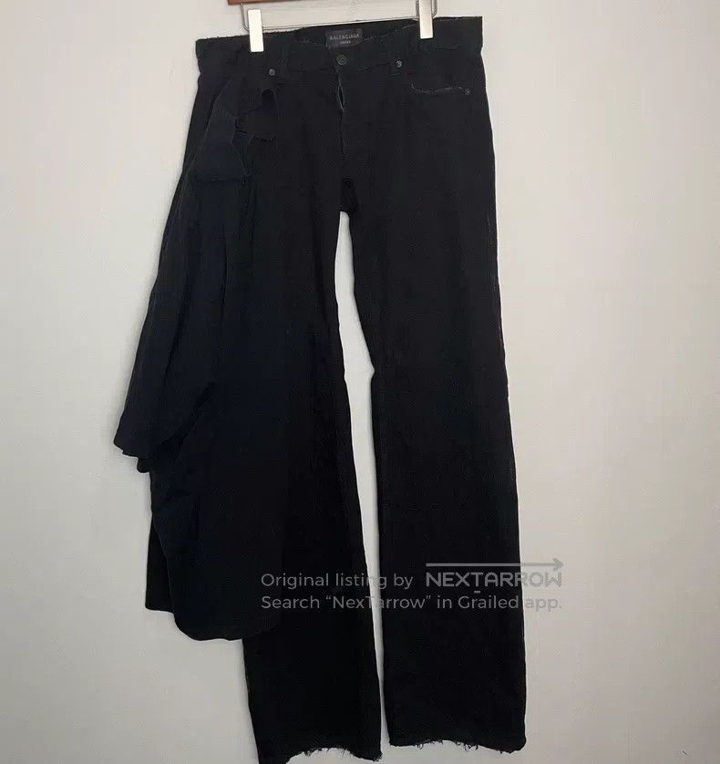 Balenciaga Balenciaga size L Black jeans with side seam short-sleeved Size US 27 - 1 Thumbnail