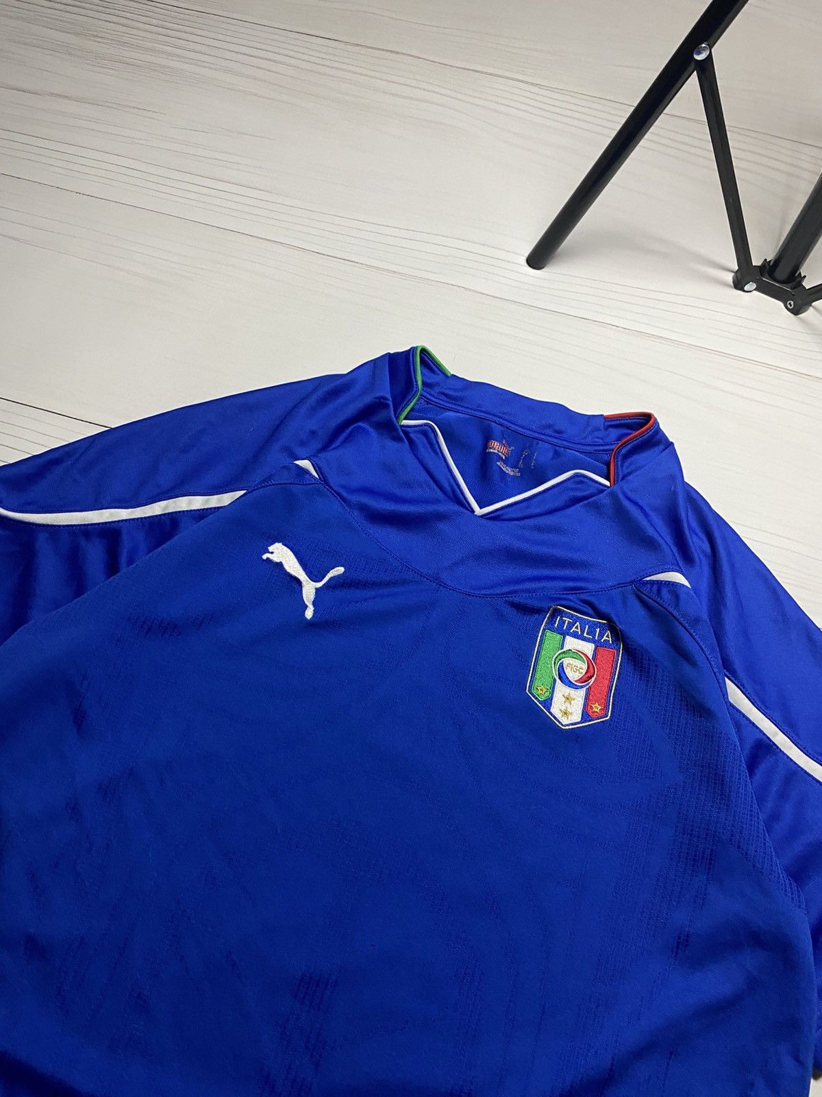 Puma × Vintage Vintage Italy 2010 home soccer football y2k t shirt Jersey Size US S / EU 44-46 / 1 - 17 Thumbnail