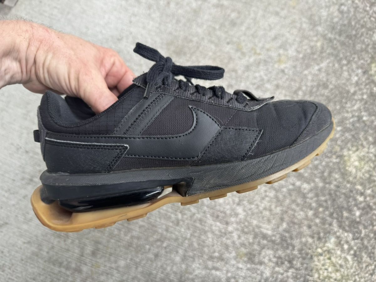 Nike Nike Air Max Pre-Day Black Gum DZ4397-001 2022 men's 7 Size US 7 / EU 40 - 3 Thumbnail