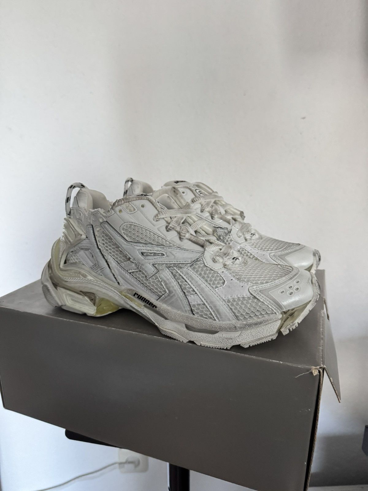 Balenciaga Balenciaga Runner White 41 Size US 8 / EU 41 - 3 Thumbnail