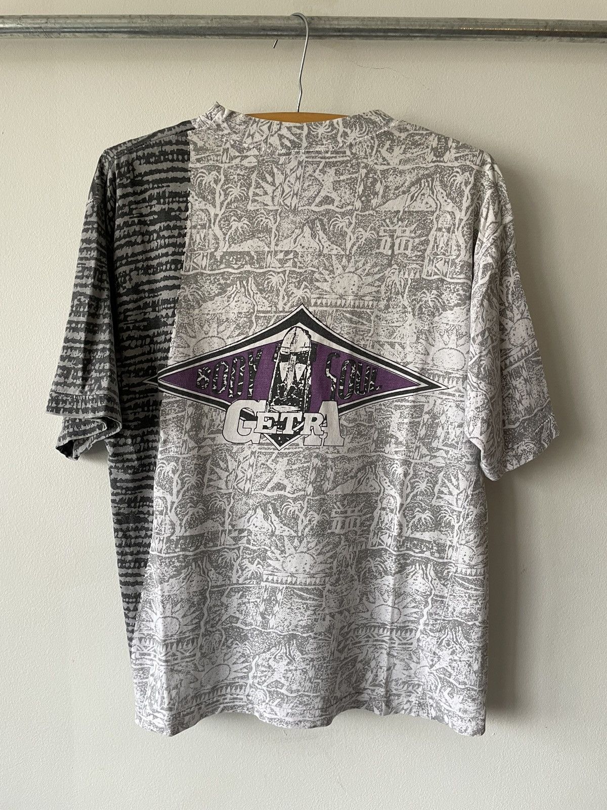 Vintage Baggy Vintage 90s Surfer Tiki Beach tee Size US S / EU 44-46 / 1 - 1 Thumbnail