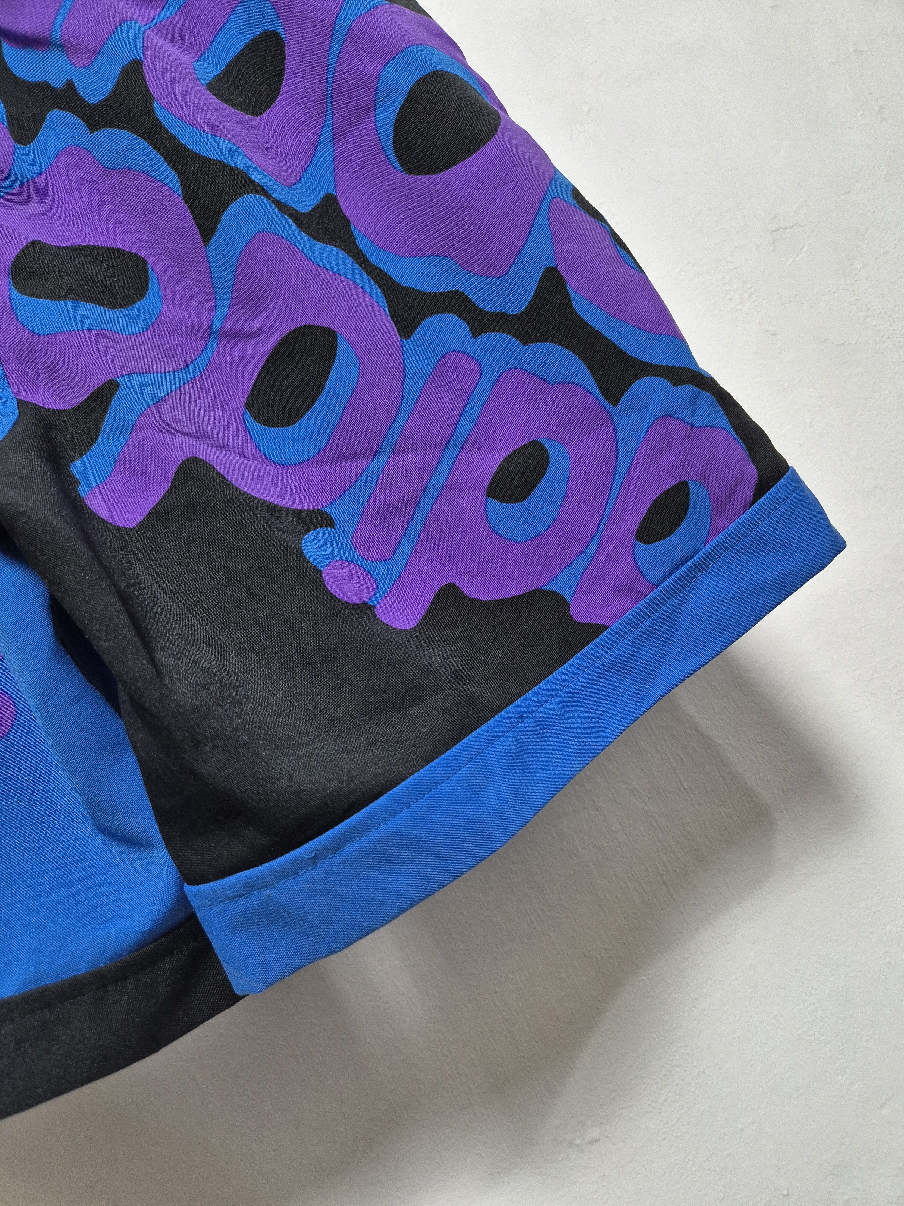 Adidas × Descente × Vintage Adidas Trefoil Fullprint Big Logo Shorts Size US 29 - 4 Thumbnail