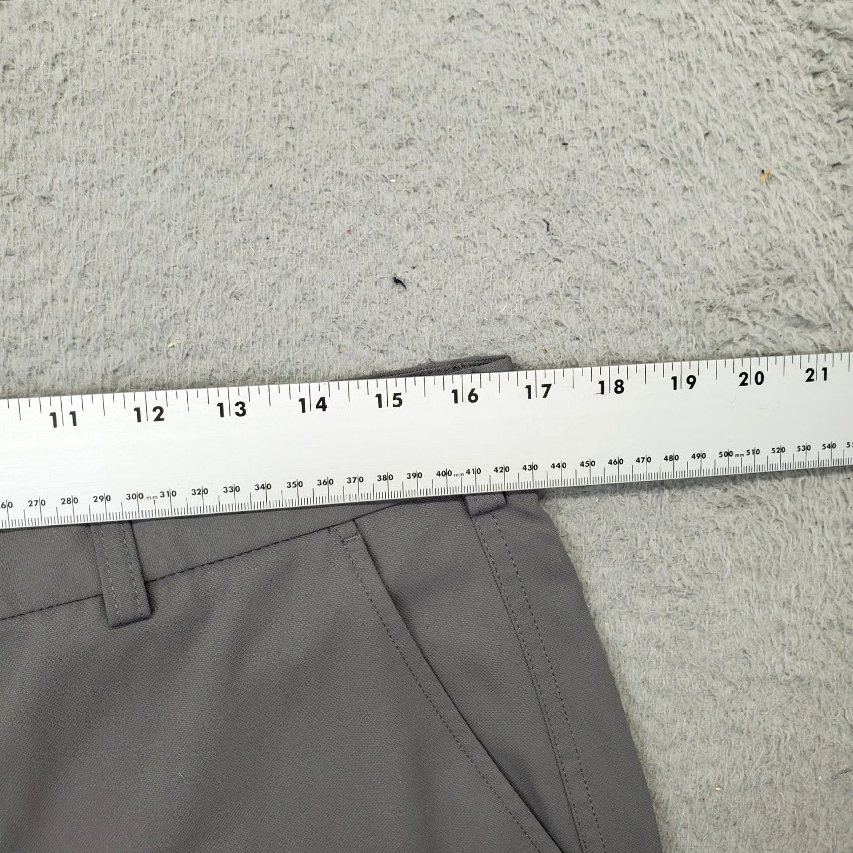 Vintage Pebble Beach Golf Performance Shorts Mens 34 Gray Slash Pockets Flat Front Chino Casual Outdoor Mens Size US 34 / EU 50 - 5 Thumbnail