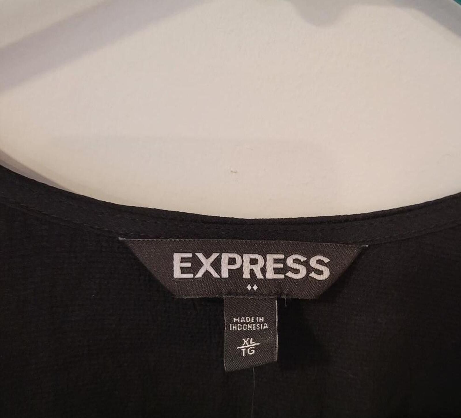 Express Express Black Long Sleeve V-Neck Blouse, 100% Polyester Size XL / US 12-14 / IT 48-50 - 4 Thumbnail
