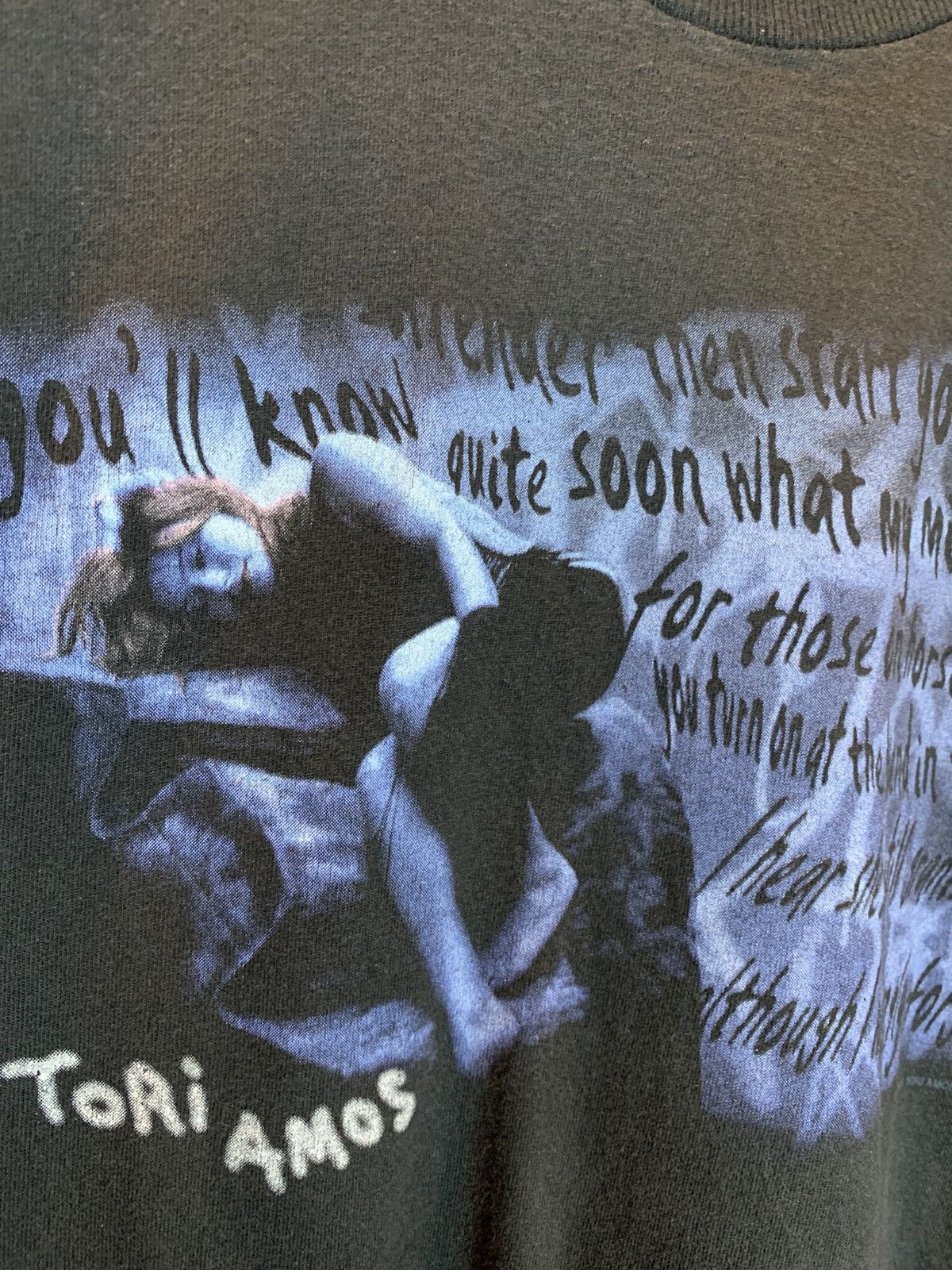 Band Tees × Vintage *RARE* Vintage Tori Amos Plugged 1998 Tour Art Band T-Shirt Size US M / EU 48-50 / 2 - 5 Thumbnail
