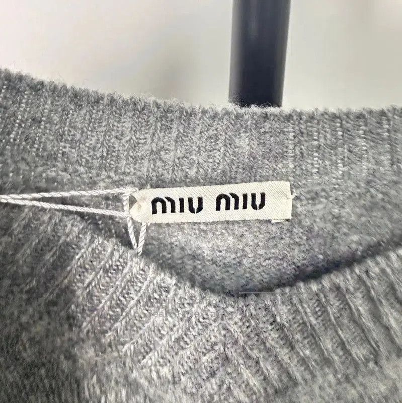 Miu Miu Miu Miu Gray Wool Cropped Sweater . Size L / US 10 / IT 46 - 7 Thumbnail