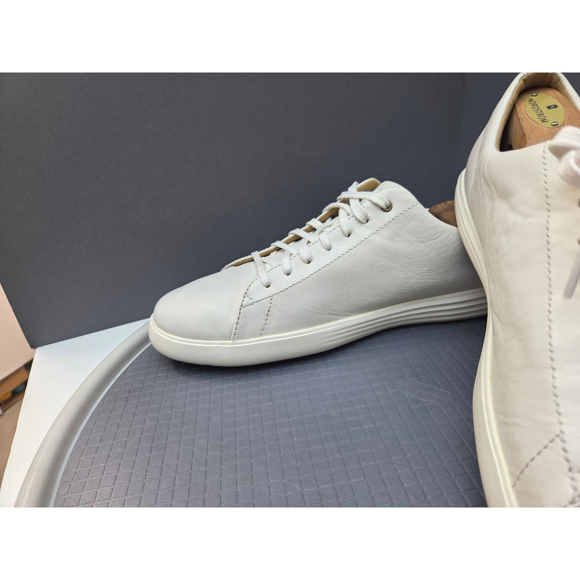 Cole Haan Cole Haan Grand OS Men's White Leather Shoes Size 11M C26515 Size US 11 / EU 44 - 5 Thumbnail