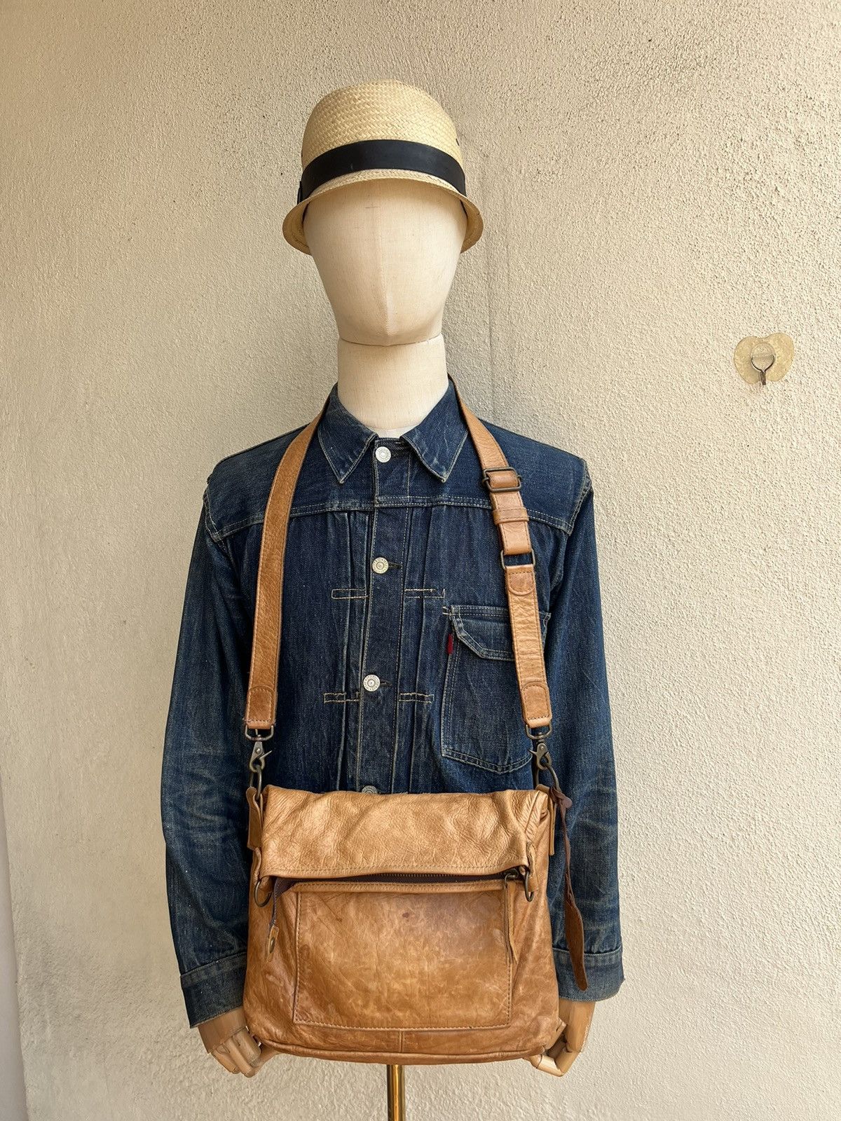 Leather Vintage Vanity Bash Japan Distressed Patina Leather Bag Size ONE SIZE - 1 Thumbnail