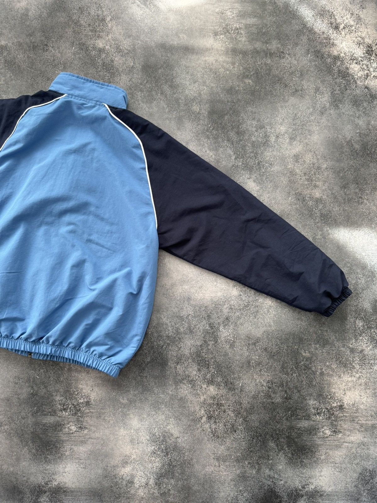 Nike Vintage Nike Track Jacket Swoosh Logo Y2K Drill 90s Size US L / EU 52-54 / 3 - 7 Thumbnail