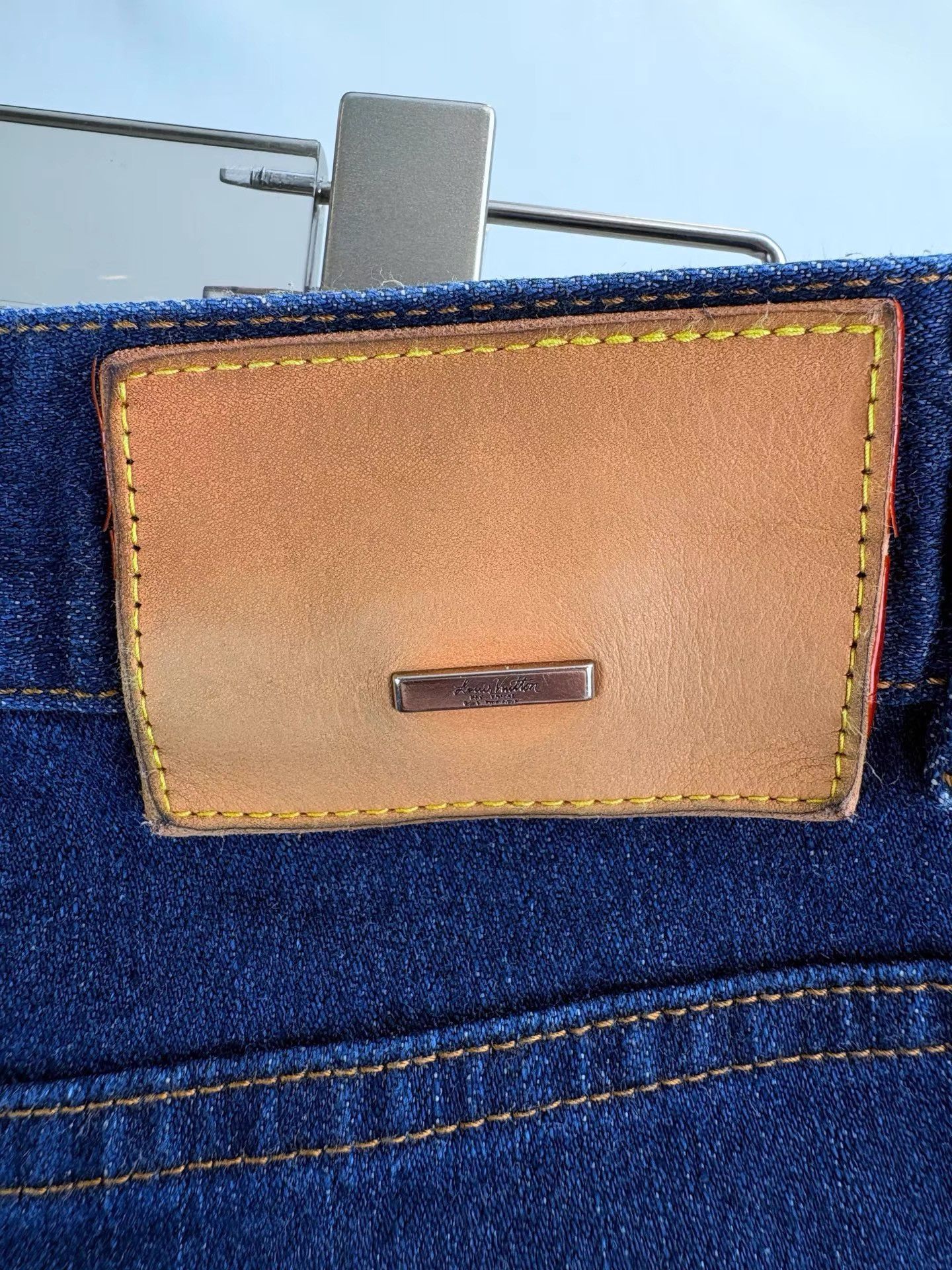 Louis Vuitton LOUIS VUITTON Navy Blue Jeans K1 Size US 34 / EU 50 - 3 Thumbnail