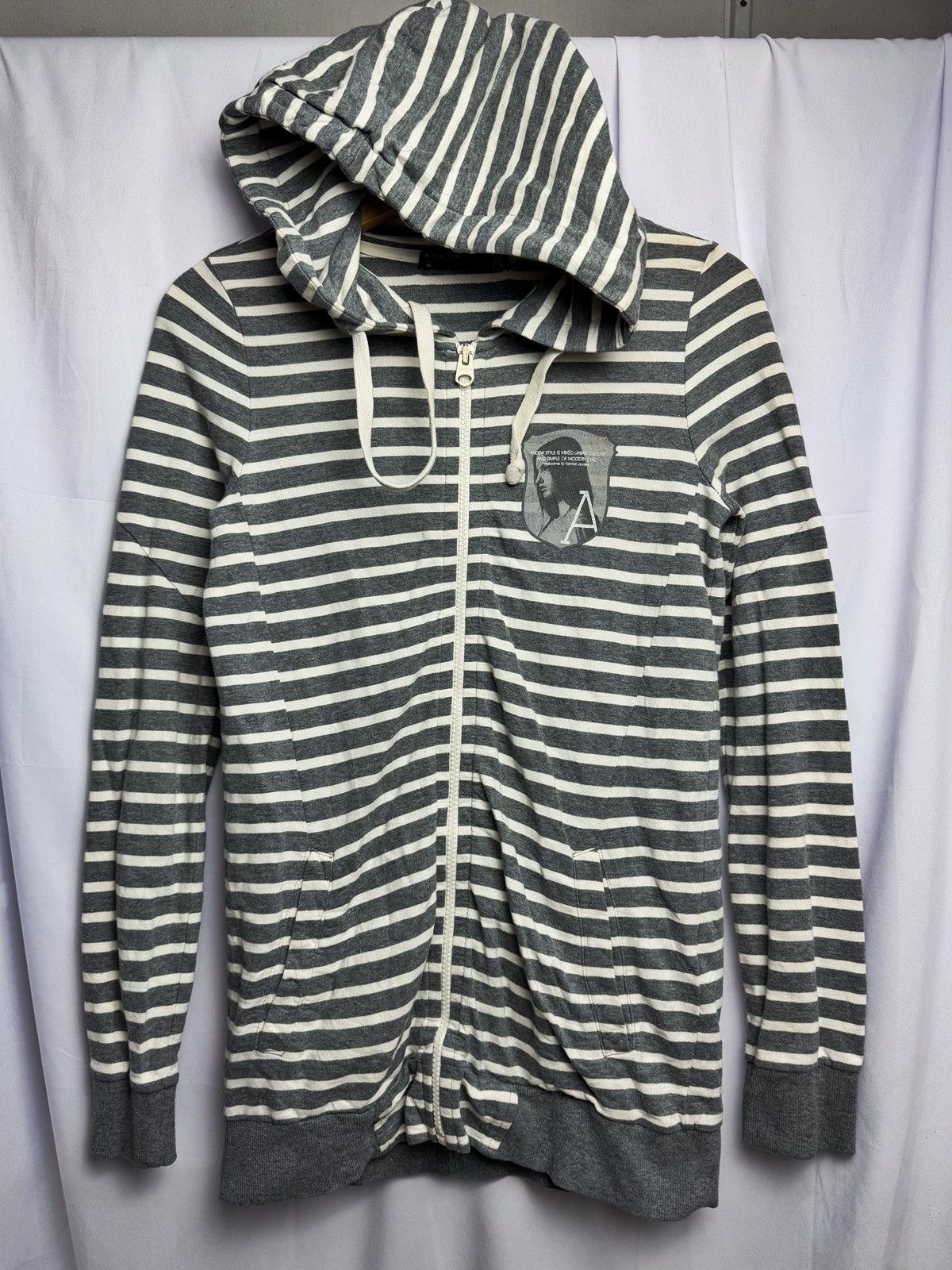 If Six Was Nine × Japanese Brand × Le Grande Bleu (L.G.B.) Andew Hoodie Stripe Lgb ifsix style Size US S / EU 44-46 / 1 - 1 Thumbnail