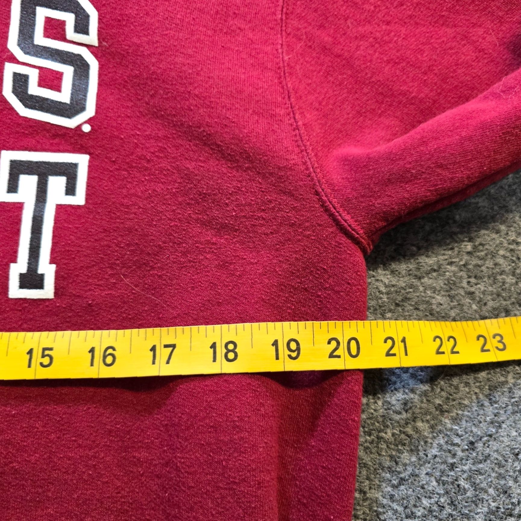 Champion Champion Hoodie Mens Size Medium Red U Mass Amherst Casual Pullover Hooded Pockets Lounge Size US M / EU 48-50 / 2 - 5 Thumbnail