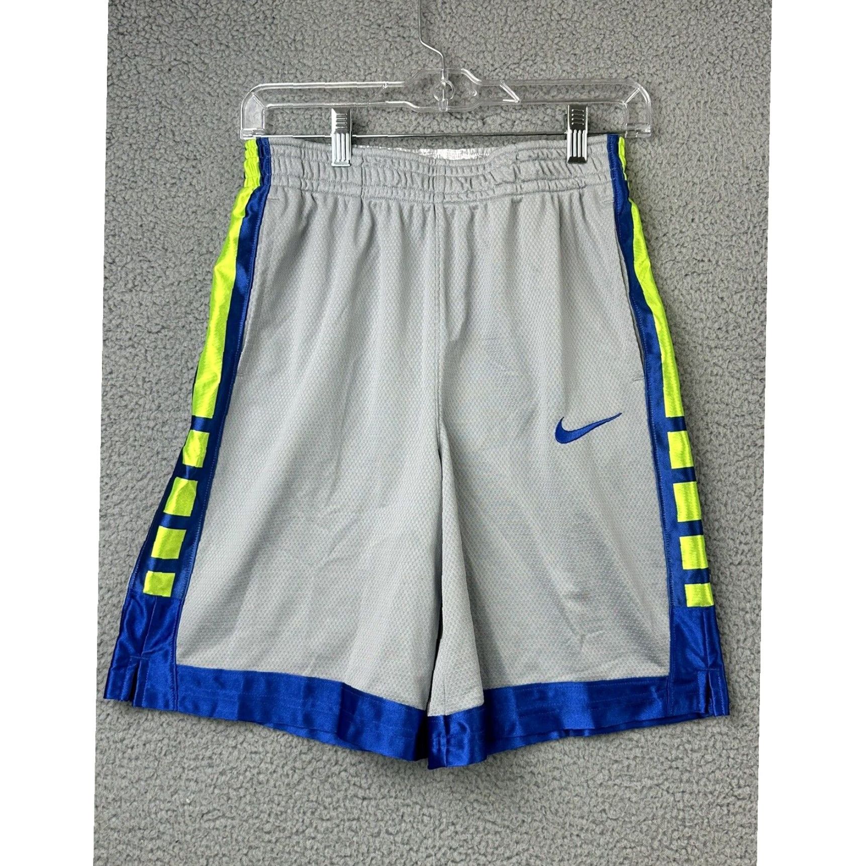 Nike shorts boys xl best sale