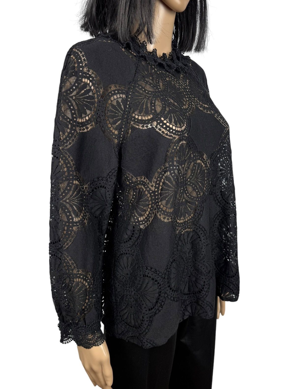 Sezane Sezane Lace Pattern Mock Neck Blouse Cotton size 44 Size L / US 10 / IT 46 - 3 Thumbnail