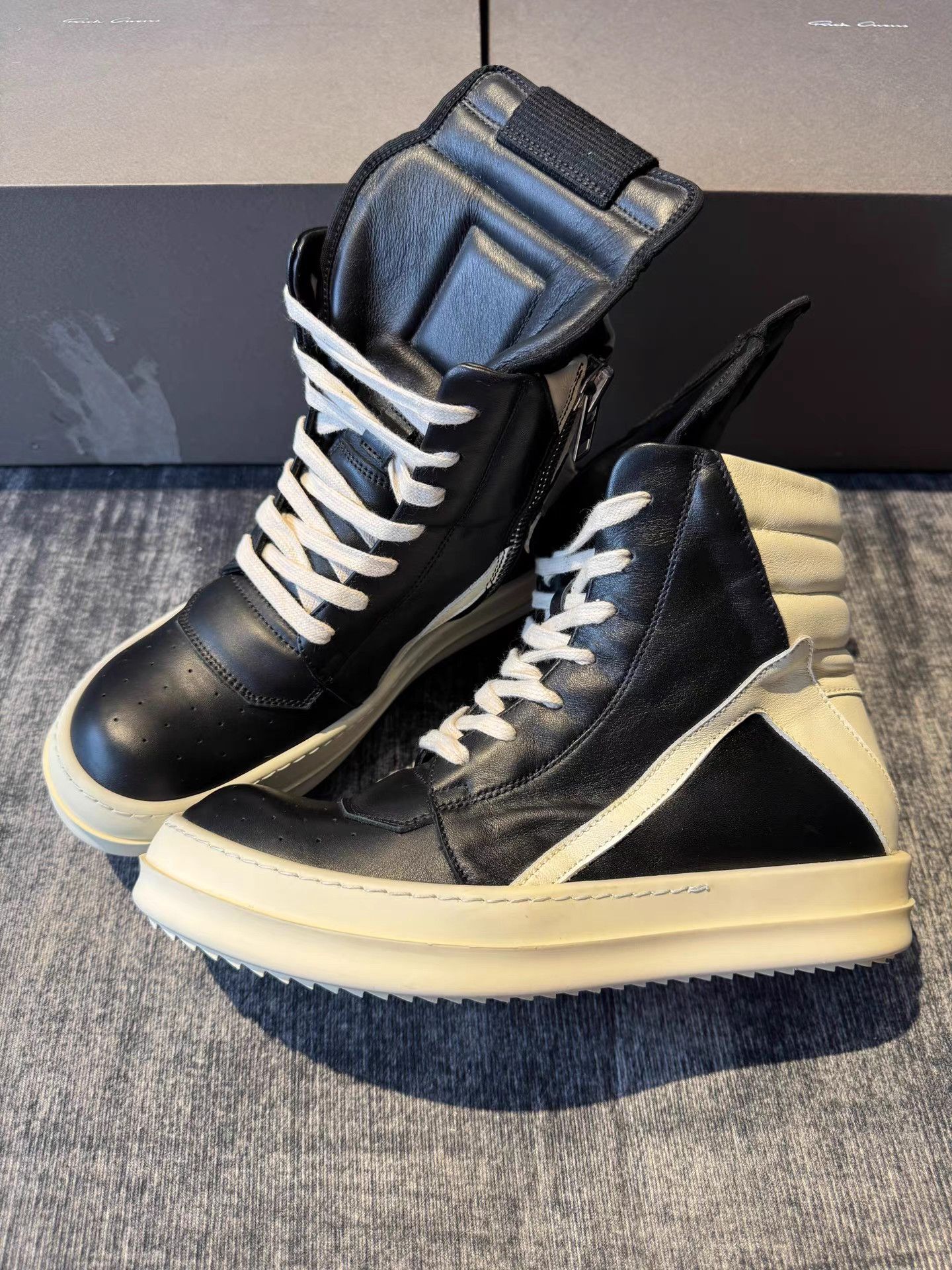 Rick Owens Rick Owens Mainline Triangle Sneakers Size US 7.5 / IT 37.5 - 1 Thumbnail