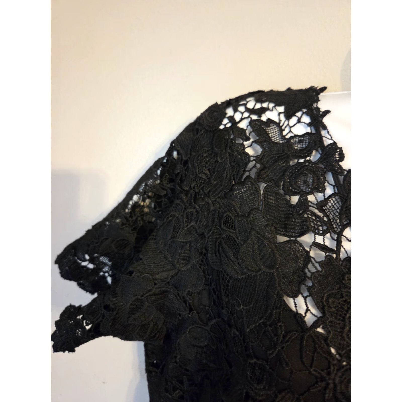 Vintage NWT Tahari Elle Black Lace A-Line Samira Dress Size 14 Womens V-Neck Knee Length Short Sleeve Party Cocktail Size XL / US 12-14 / IT 48-50 - 3 Thumbnail