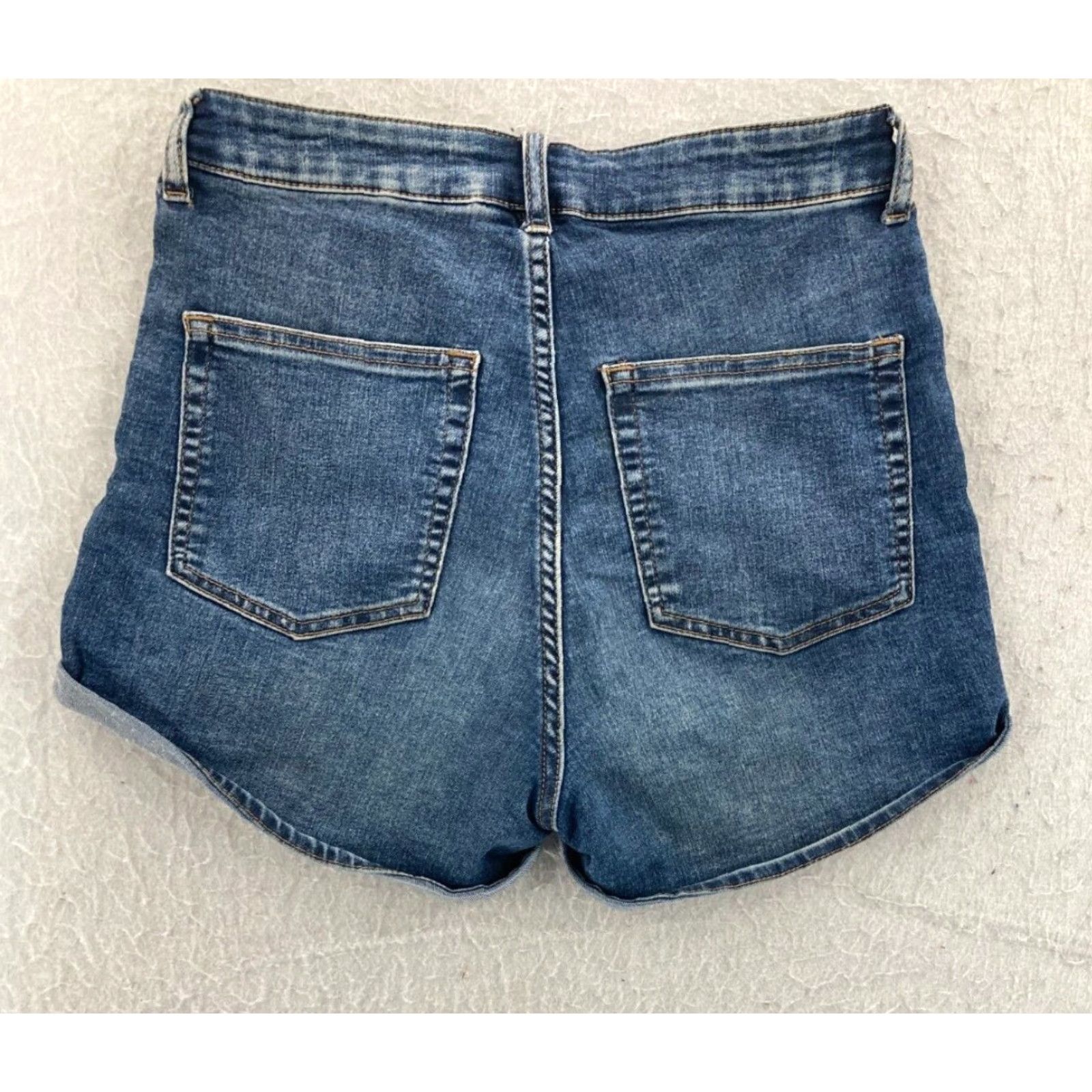 Vintage Divided Women's Blue Denim High Waist Jean Shorts Size 6 Distressed Casual 90s Size 28" / US 6 / IT 42 - 7 Thumbnail