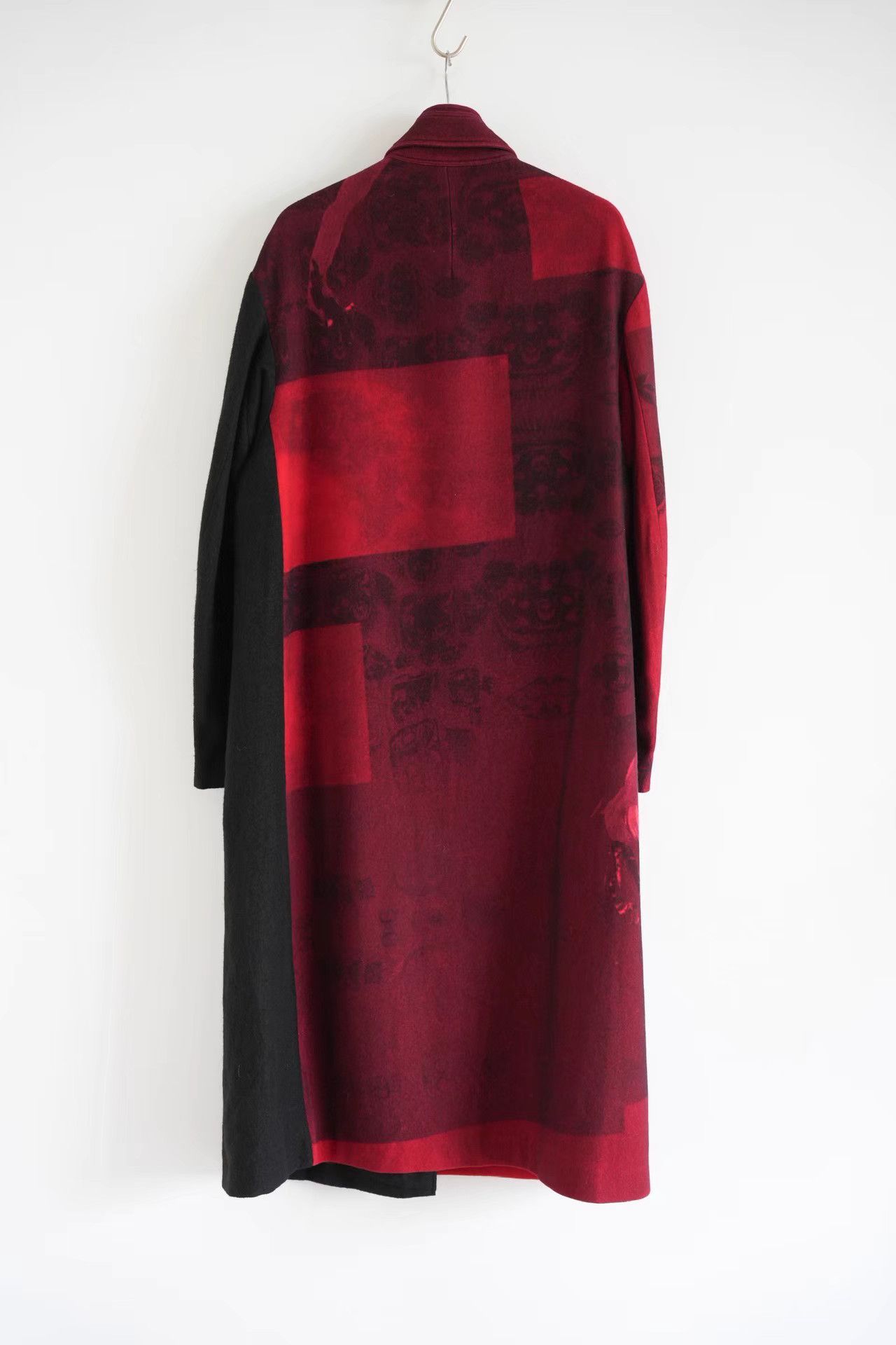 Yohji Yamamoto Yohji Yamamoto 18aw Red & Black Asymmetric Coat K4 Size US L / EU 52-54 / 3 - 3 Thumbnail