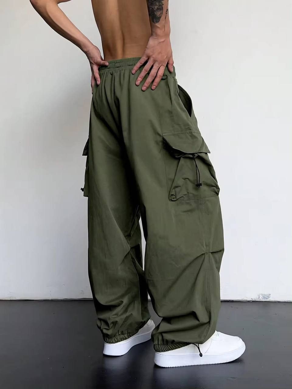 Vintage men's monochrome kargo pants y2k Size US 38 / EU 54 - 3 Thumbnail