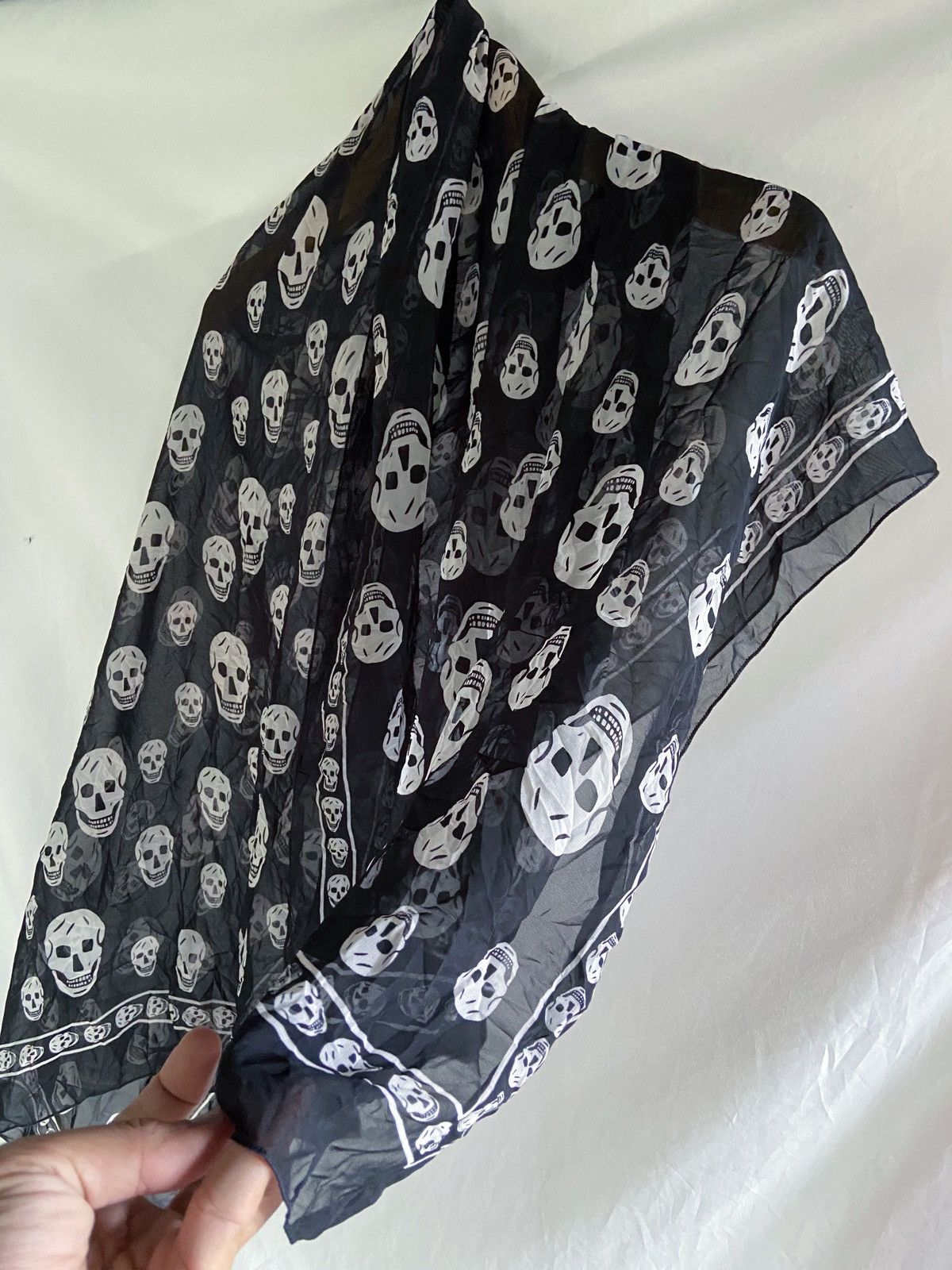 Japanese Brand BLACK SKULL SILK SCARF UKNOWN BRAND ifsixwasnine style Size ONE SIZE - 6 Thumbnail