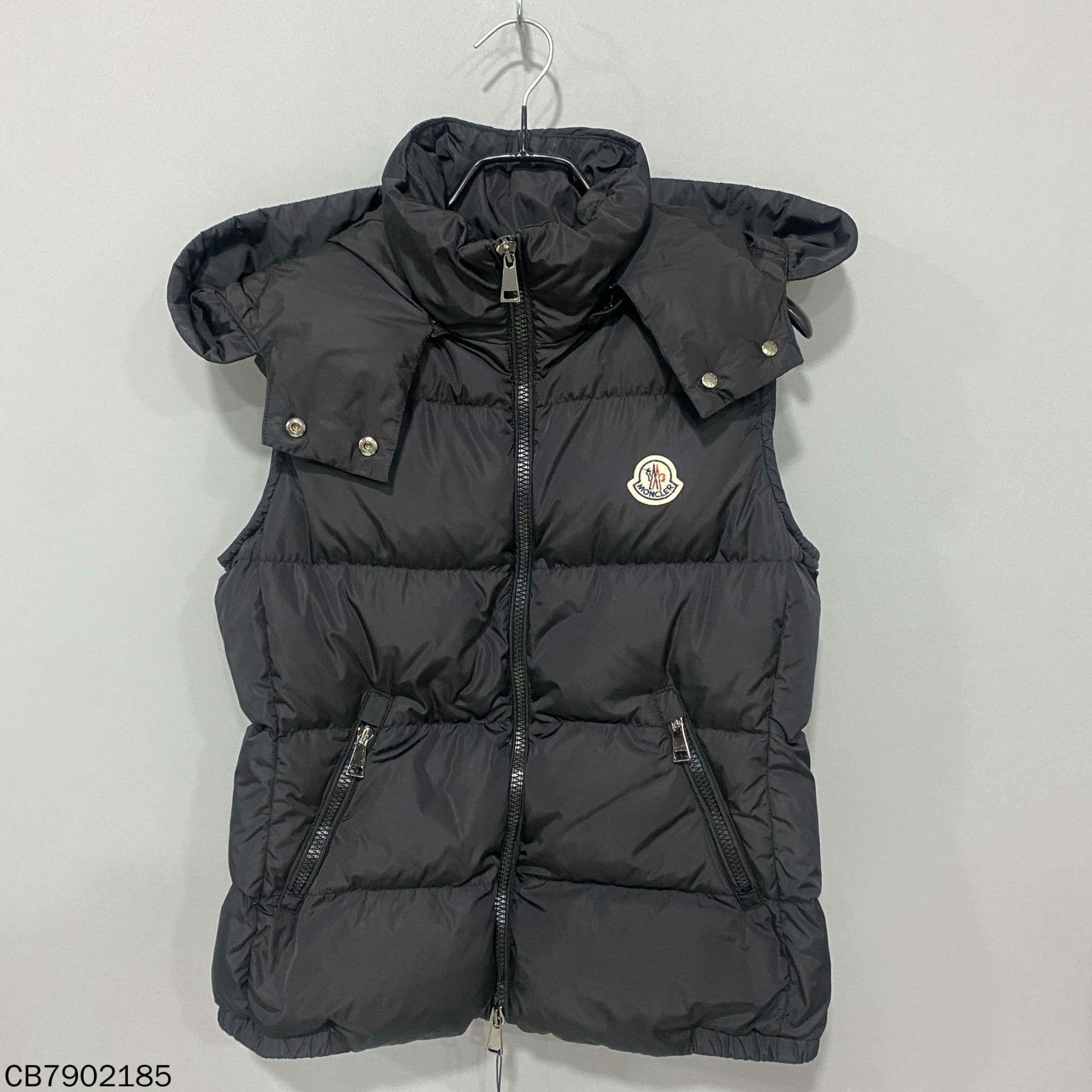 Moncler Moncler Down Vest s Men Size US S / EU 44-46 / 1 - 1 Thumbnail