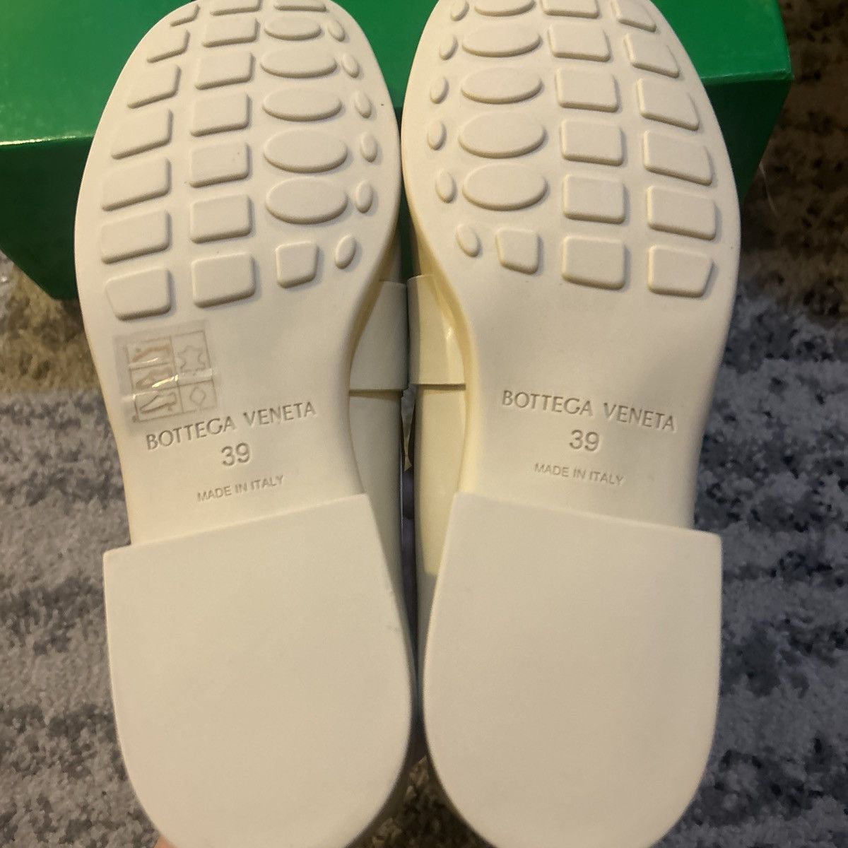 Bottega Veneta Bottega Veneta Monsieur Mocassin Soft Vinyl Butter Loafers Size US 9 / IT 39 - 7 Thumbnail