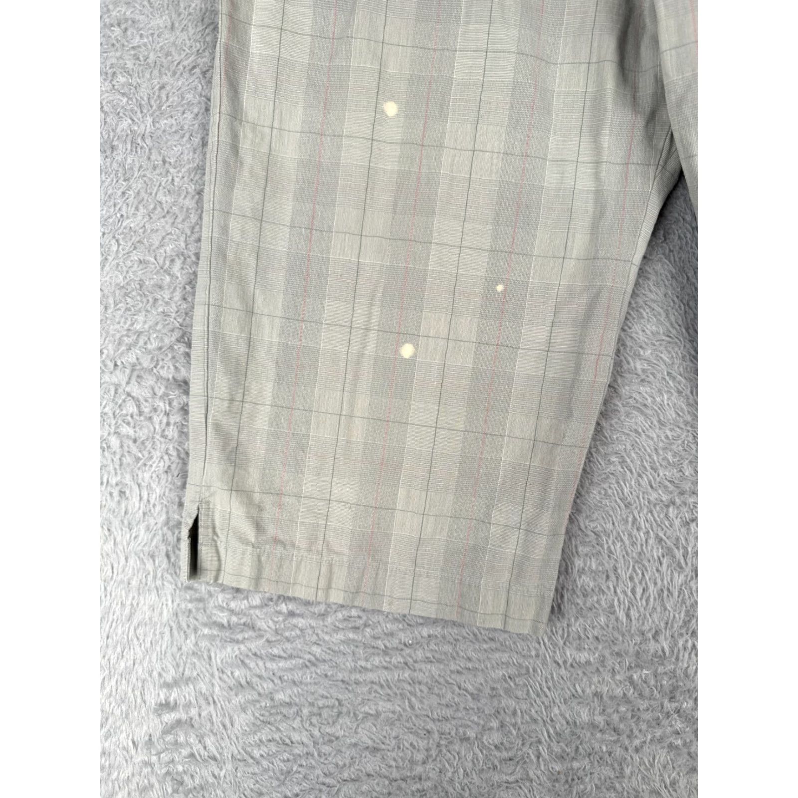The North Face The North Face Women's Cargo Shorts Size 8 Gray Plaid Cotton Hiking Activewear 30x16 Size 30" / US 8 / IT 44 - 3 Thumbnail