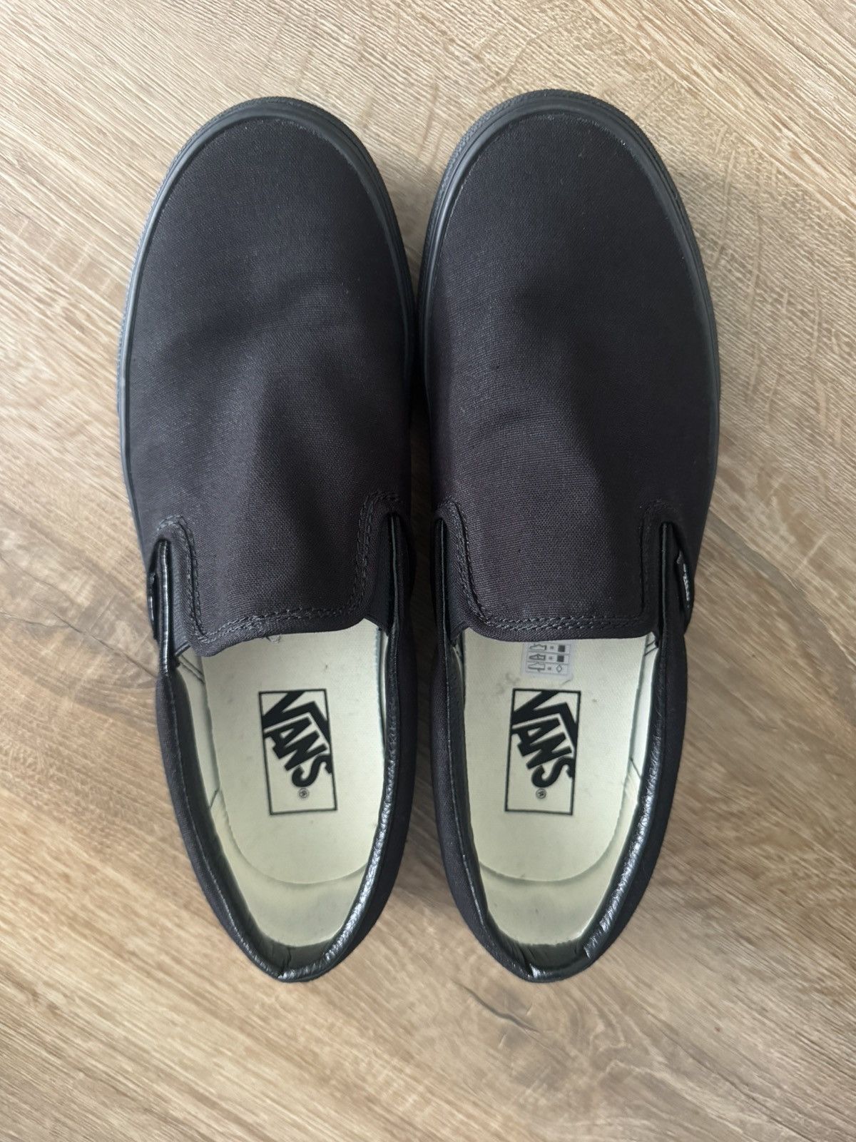 Vans Vans Classic Slip-On Black Canvas Shoes | Skater Sneakers Size US 8.5 / EU 41-42 - 1 Thumbnail