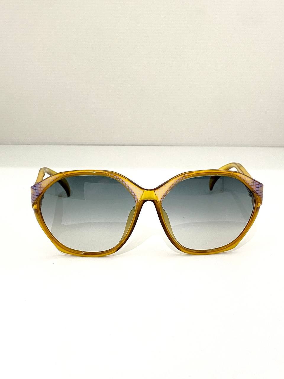 Dior Christian Dior CD Logo Oversized Retro Sunglasses Vintage Size ONE SIZE - 3 Thumbnail