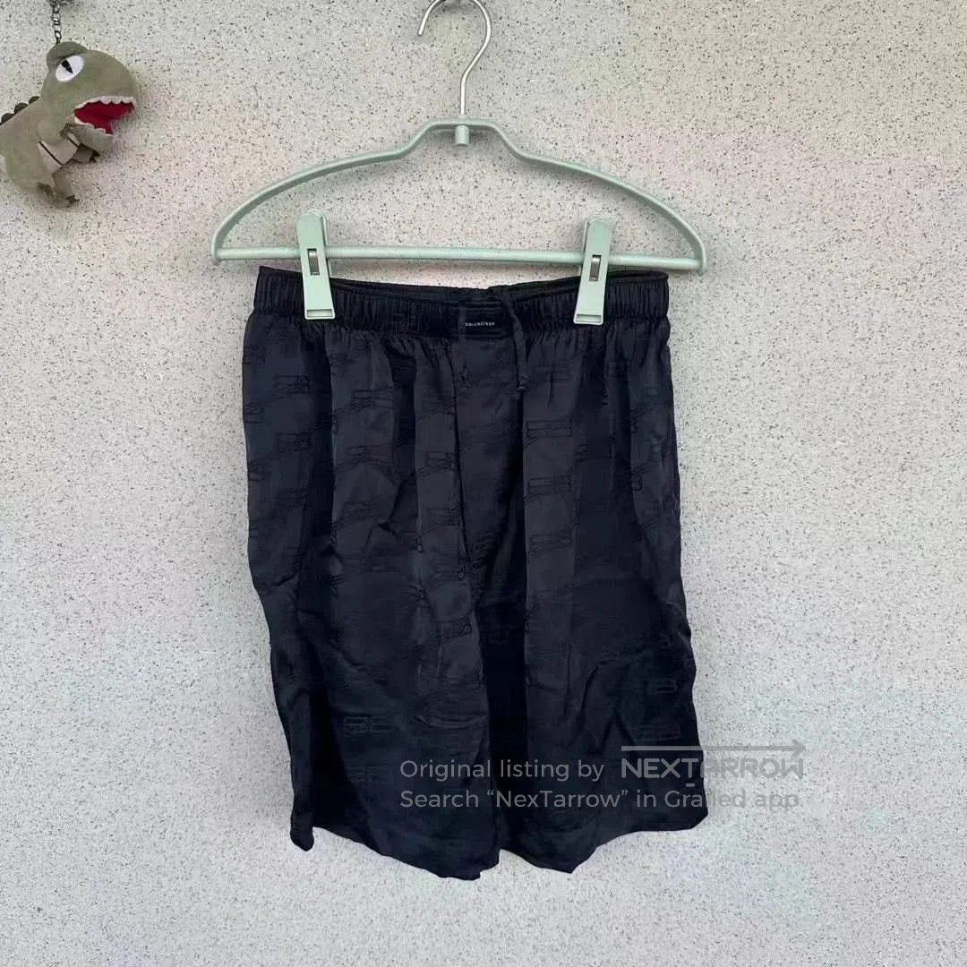 Balenciaga Balenciaga Pleated Slogan All. Size US 30 / EU 46 - 1 Thumbnail