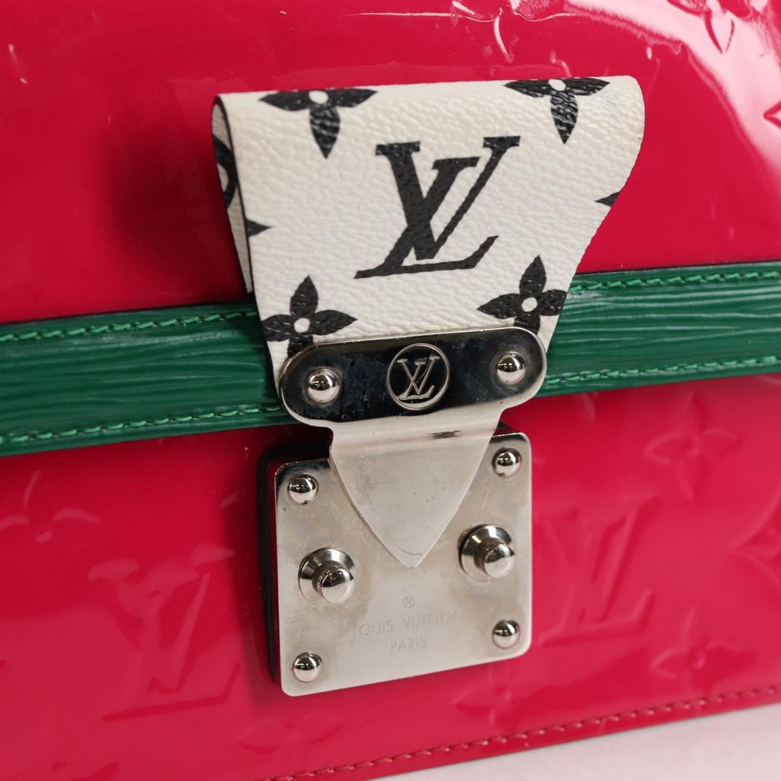 Louis Vuitton Pink Patent Leather Wynwood